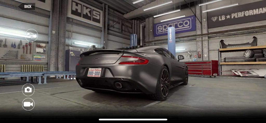 Aston Martin Vanquish CSR2